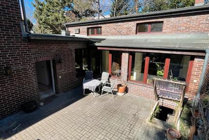 Haus Berlin Reinickendorf - 3 Zimmer, 125 m&sup2;, 2.150&euro; | Angebot:26021402