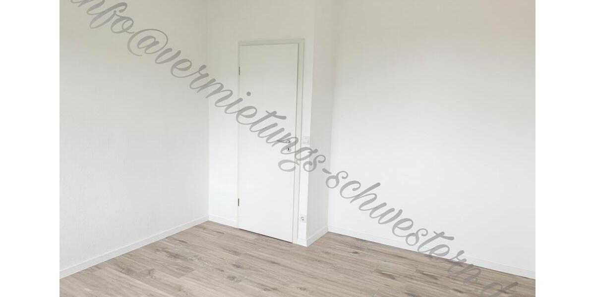 Etagenwohnung Chemnitz Adelsberg - 5 Zimmer, 106 m&sup2;, 655&euro; | Angebot:24628645