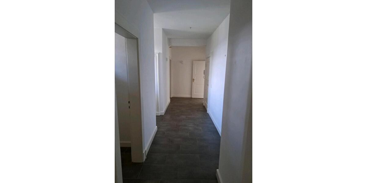 Etagenwohnung Blankenburg (Harz) - 4 Zimmer, 115 m&sup2;, 830&euro; | Angebot:25850611