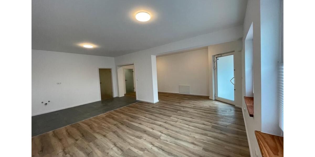 Erdgeschoßwohnung Berge - 2 Zimmer, 74 m&sup2;, 780&euro; | Angebot:25126252