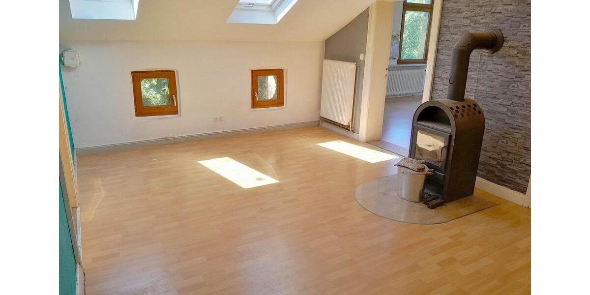 Dachgeschoßwohnung Schöningen - 6 Zimmer, 150 m&sup2;, 750&euro; | Angebot:25961083