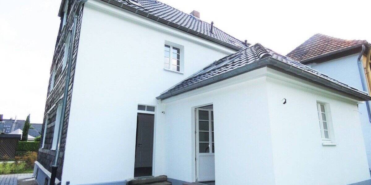 Einfamilienhaus Köln Dünnwald - 6 Zimmer, 240 m&sup2;, 3.500&euro; | Angebot:23951216