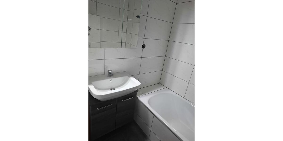 Etagenwohnung Mettlach - 3 Zimmer, 72 m&sup2;, 740&euro; | Angebot:26021093