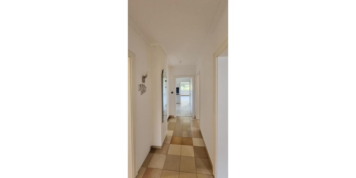 Erdgeschoßwohnung Rietberg - 3 Zimmer, 100 m&sup2;, 870&euro; | Angebot:23780981