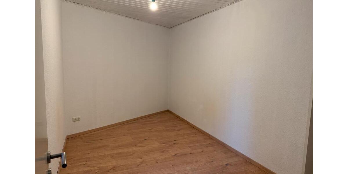 Etagenwohnung Itzgrund - 4 Zimmer, 110 m&sup2;, 790&euro; | Angebot:26640890