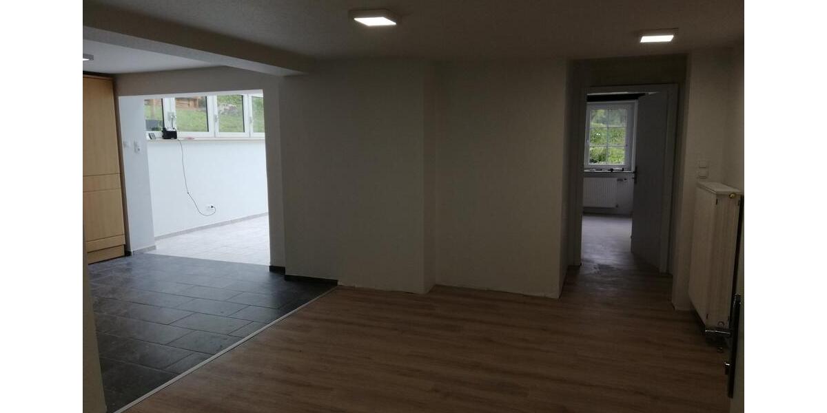 Erdgeschoßwohnung Schmallenberg - 3 Zimmer, 89 m&sup2;, 690&euro; | Angebot:25908438