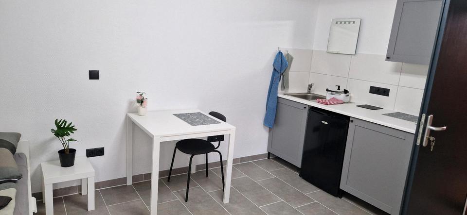 Etagenwohnung Frankfurt am Main Schwanheim - 1 Zimmer, 20 m&sup2;, 600&euro; | Angebot:26689689