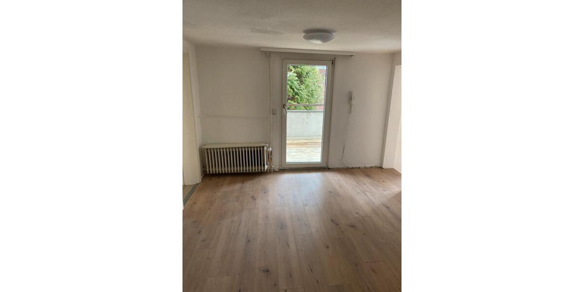Etagenwohnung Wolfhagen - 6 Zimmer, 142 m&sup2;, 780&euro; | Angebot:26285052