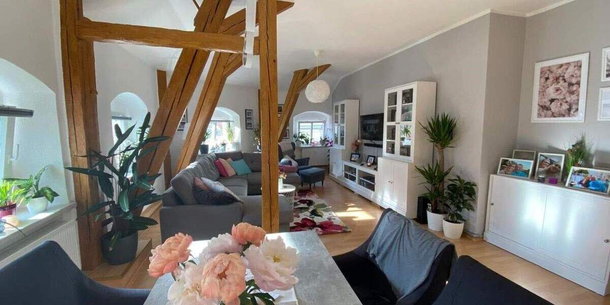 Etagenwohnung Döbeln Sörmitz - 3 Zimmer, 107 m&sup2;, 599&euro; | Angebot:25796279