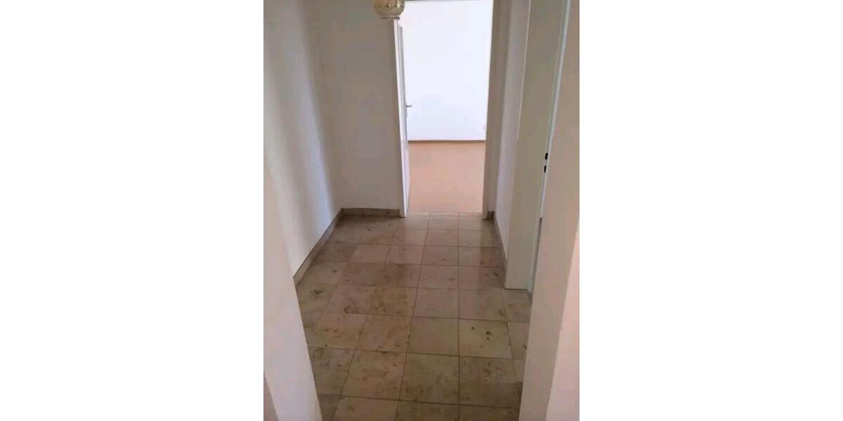 Etagenwohnung Bayreuth Meyernberg - 3 Zimmer, 70 m&sup2;, 970&euro; | Angebot:26320598