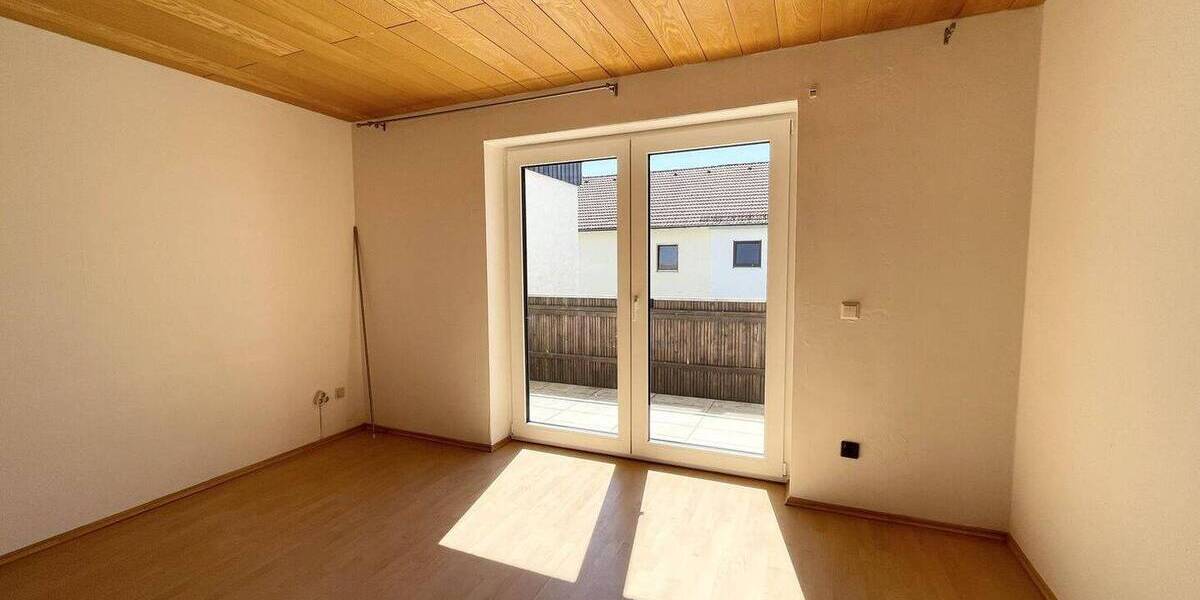 Doppelhaushälfte Neu-Ulm Pfuhl - 7 Zimmer, 213 m&sup2;, 2.450&euro; | Angebot:26744976