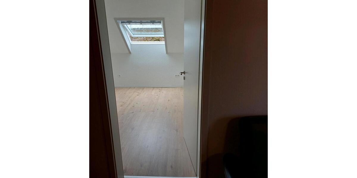 Wohnen auf Zeit Plettenberg - 2 Zimmer, 13 m&sup2;, 380&euro; | Angebot:26040164