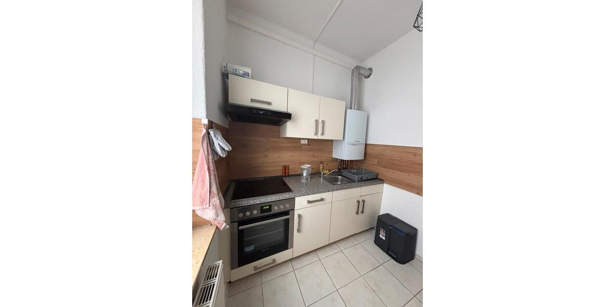 1 freies Zimmer in 2-er WG , Nähe Marktplatz 12 zimmer