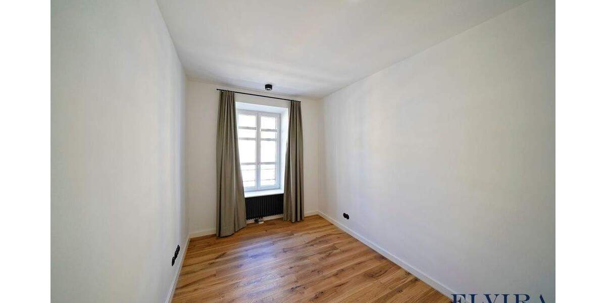 Etagenwohnung München Altstadt-Lehel - 4 Zimmer, 112 m&sup2;, 4.540&euro; | Angebot:25703614