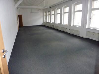 Gewerbeobjekt Weißenfels - 4 Zimmer, 120 m&sup2;, 936&euro; | Angebot:25669891