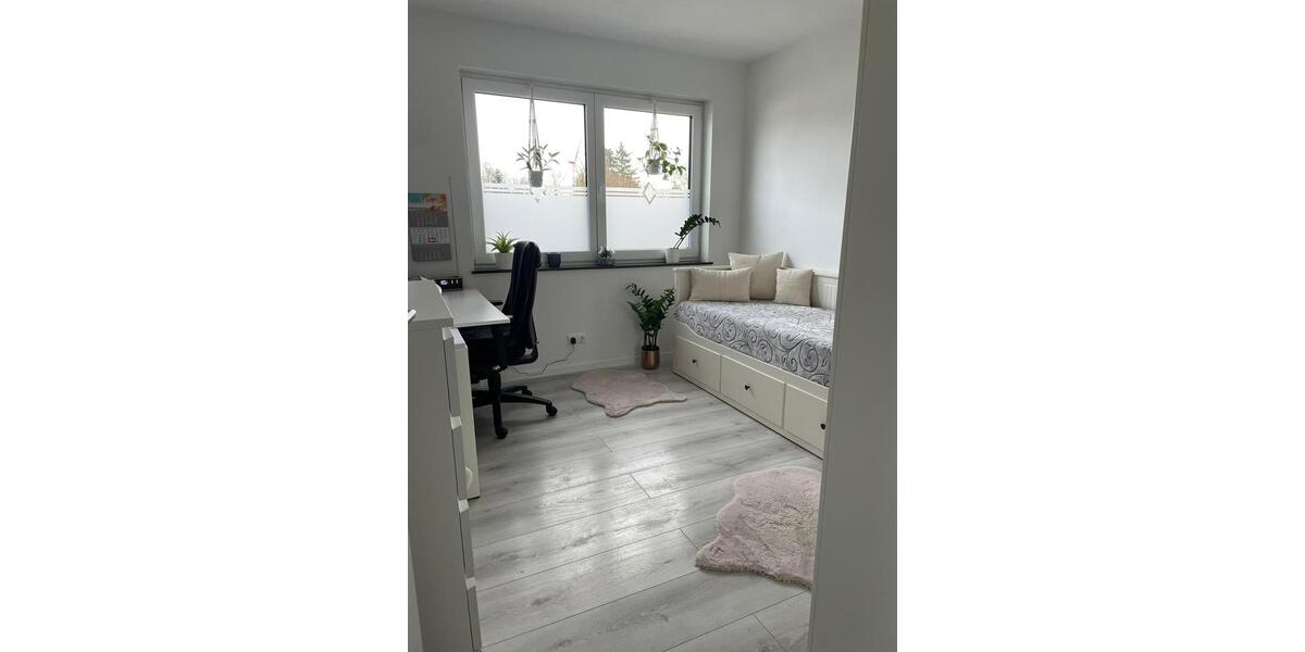 Wohnen auf Zeit Alsdorf - 1 Zimmer, 14 m&sup2;, 450&euro; | Angebot:26250586