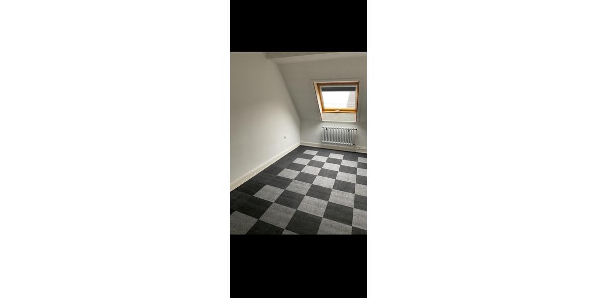 Dachgeschoßwohnung Wuppertal Elberfeld - 3 Zimmer, 69 m&sup2;, 635&euro; | Angebot:26337683