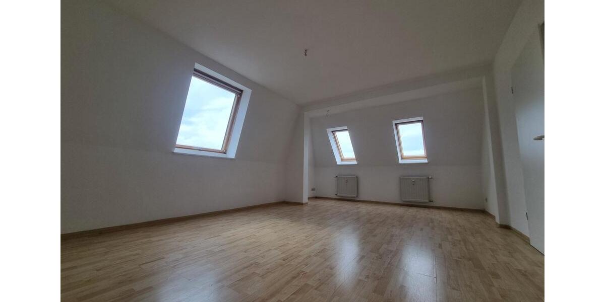 Dachgeschoßwohnung Halberstadt - 3 Zimmer, 79 m&sup2;, 460&euro; | Angebot:26460992