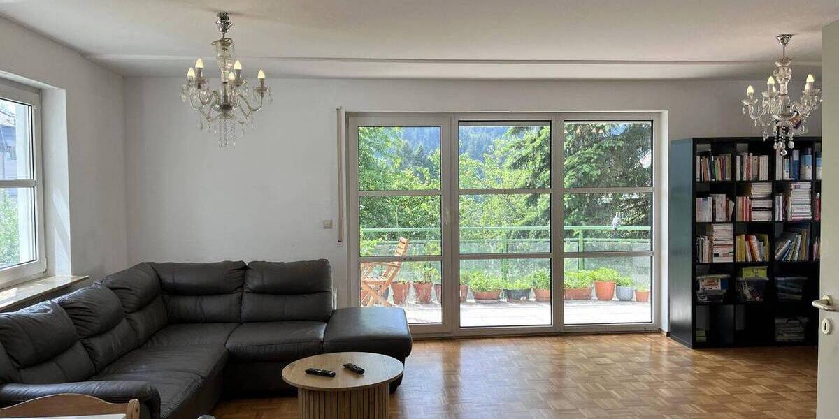 Etagenwohnung Freudenstadt - 3 Zimmer, 94 m&sup2;, 1.025&euro; | Angebot:26753295