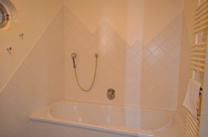 Mehrfamilienhaus, Wohnhaus Schweinfurt Musikerviertel und amerik. Siedlung - 1.100&euro; | Angebot:24449607