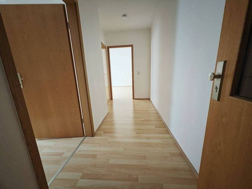 Mein neues Zuhause!! Stadtnahe 2 Zimmer-Wohnung mit Einbauküche + Tageslichtbad mit Wanne
