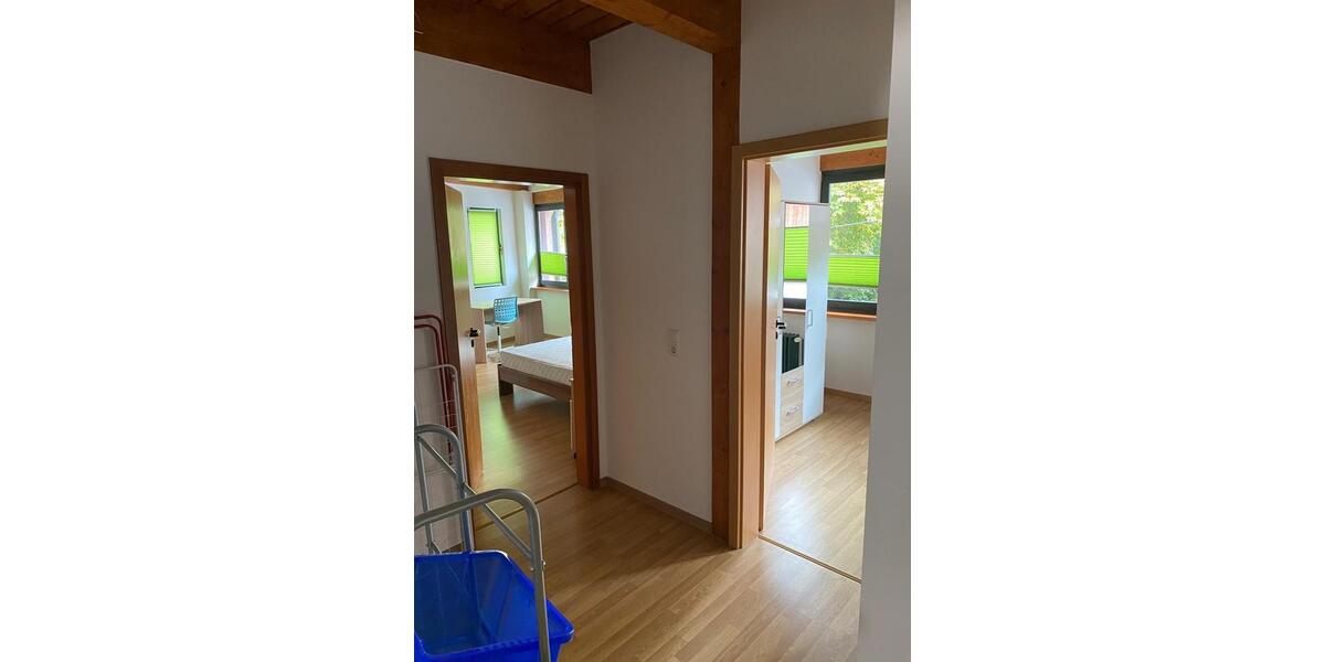 Wohnen auf Zeit Mosbach - 20 Zimmer, 50 m&sup2;, 350&euro; | Angebot:26634812
