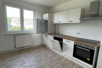 4-Zimmerwohnung mit EBK ab 01.11.2025 zimmer