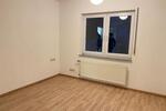 *** Großzügige 4-Zi.-Mietwohnung in Karlsdorf ***