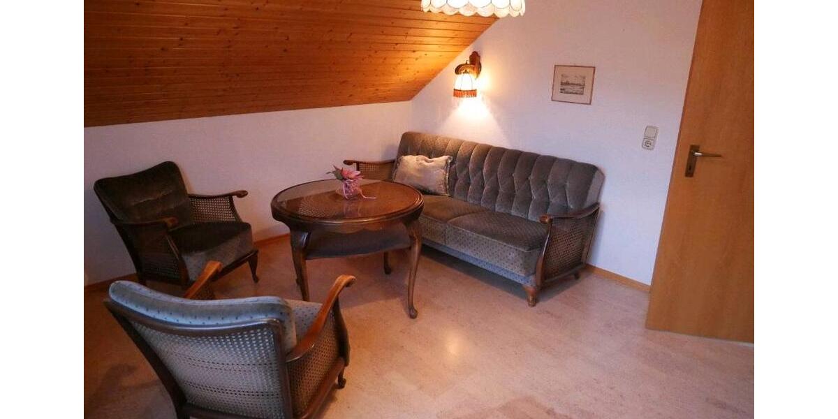 Einfamilienhaus Grünstadt - 7 Zimmer, 161 m&sup2;, 1.700&euro; | Angebot:26580273