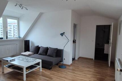 Wohnung Wiesbaden Biebrich - 2 Zimmer, 60 m&sup2;, 850&euro; | Angebot:25971717