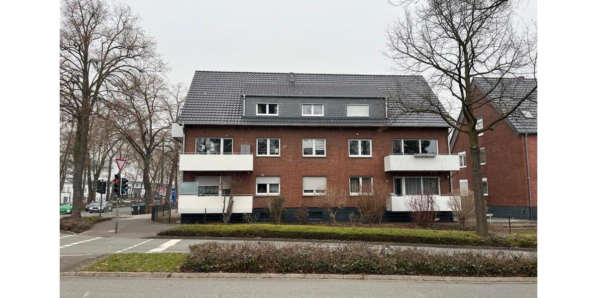 Dachgeschoßwohnung Lippstadt - 3 Zimmer, 66 m&sup2;, 725&euro; | Angebot:25195432