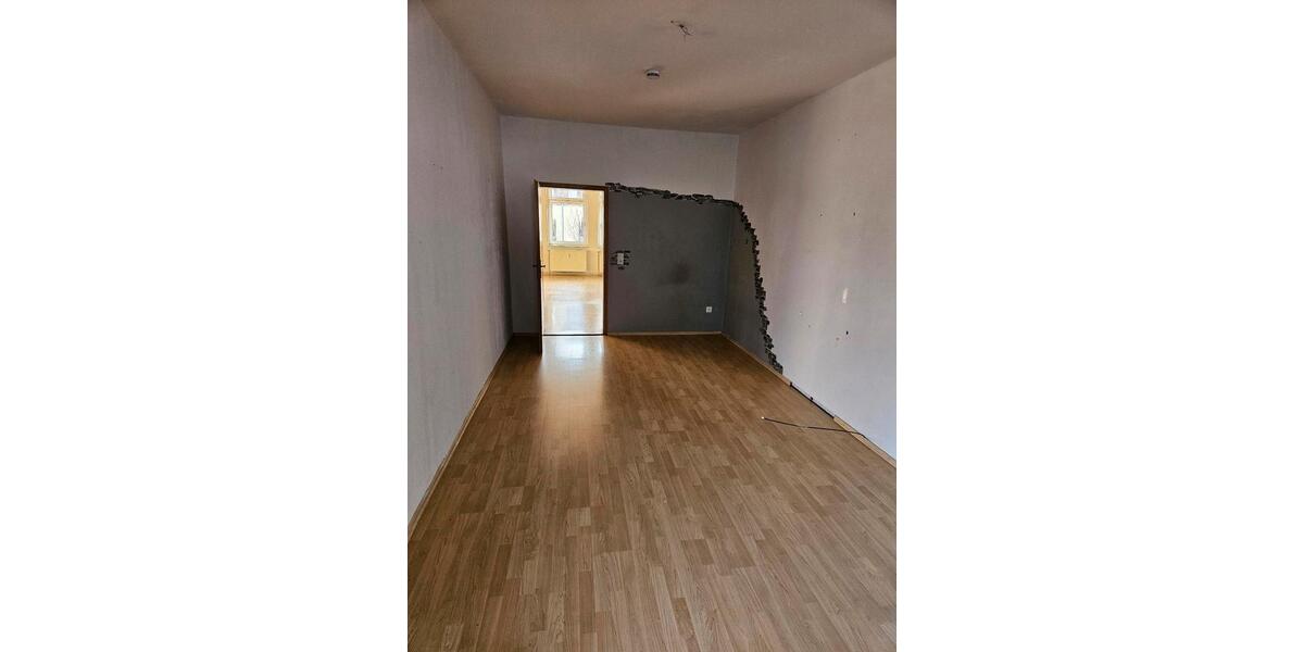 Erdgeschoßwohnung Eisleben (Lutherstadt) - 4 Zimmer, 98 m&sup2;, 900&euro; | Angebot:26444509