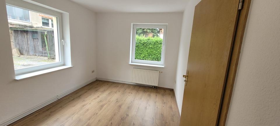 Hochparterre Ebersbach-Neugersdorf Neugersdorf - 2 Zimmer, 43 m&sup2;, 235&euro; | Angebot:24752107