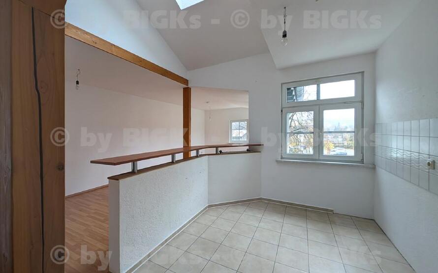 BIGKs - Suhl Mitte: 3-Zimmer Wohnung,sep.Küche&Bad mit Wanne u.Dusche (-;) 3 zimmer