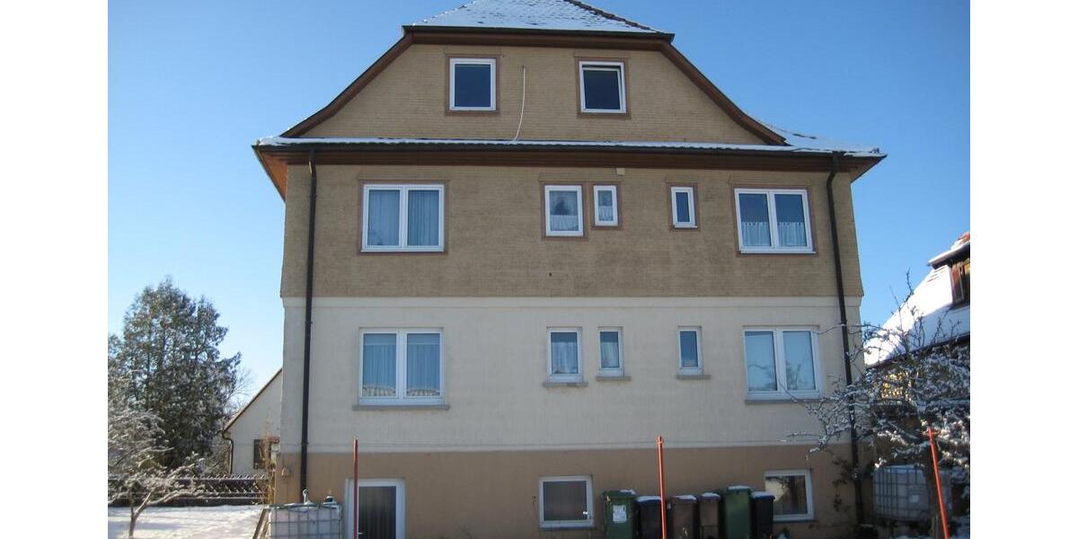 Etagenwohnung Waldenburg - 4 Zimmer, 98 m&sup2;, 800&euro; | Angebot:25883010