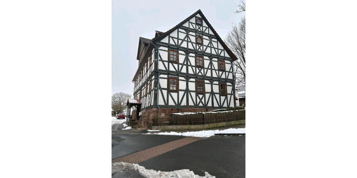 Etagenwohnung Gudensberg - 5 Zimmer, 120 m&sup2;, 800&euro; | Angebot:25844425