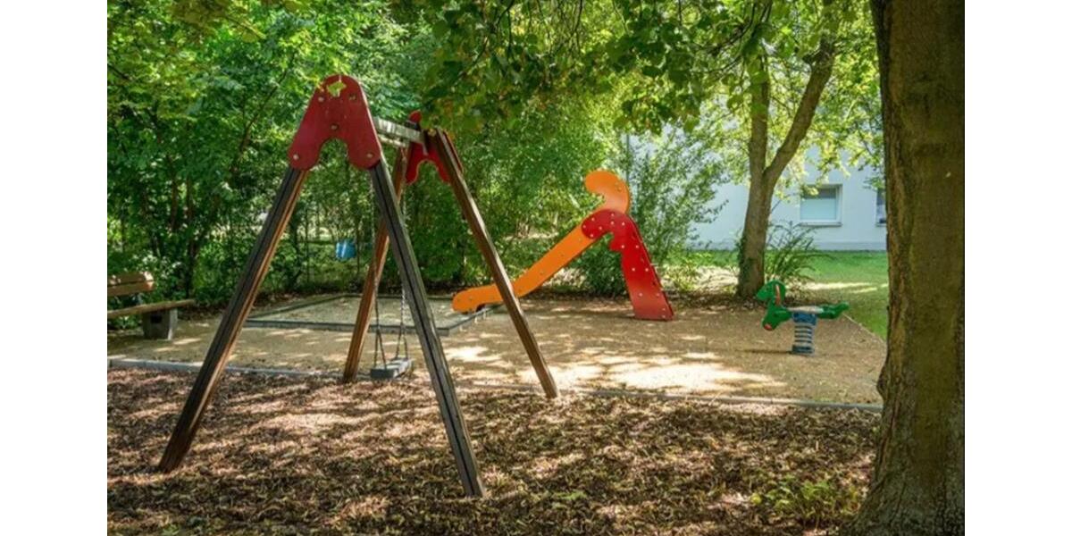 Ruhige, geräumige 5-Zimmer-Wohnung in Kirchrode 5 zimmer