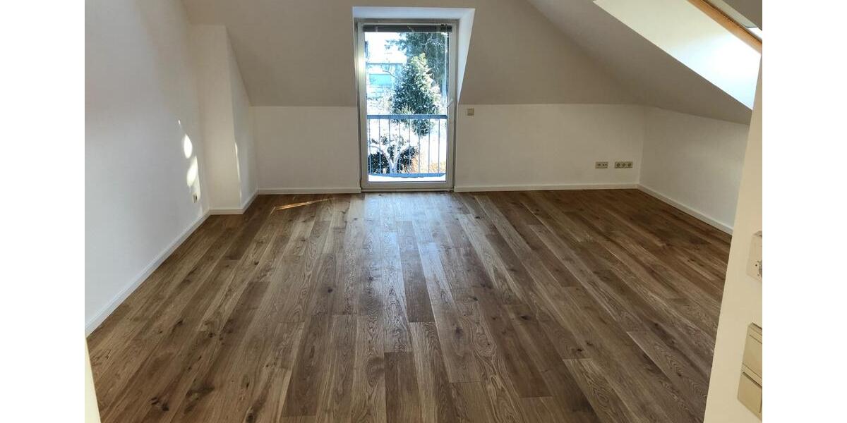Dachgeschoßwohnung Kleinmachnow - 2 Zimmer, 43 m&sup2;, 929&euro; | Angebot:26096108