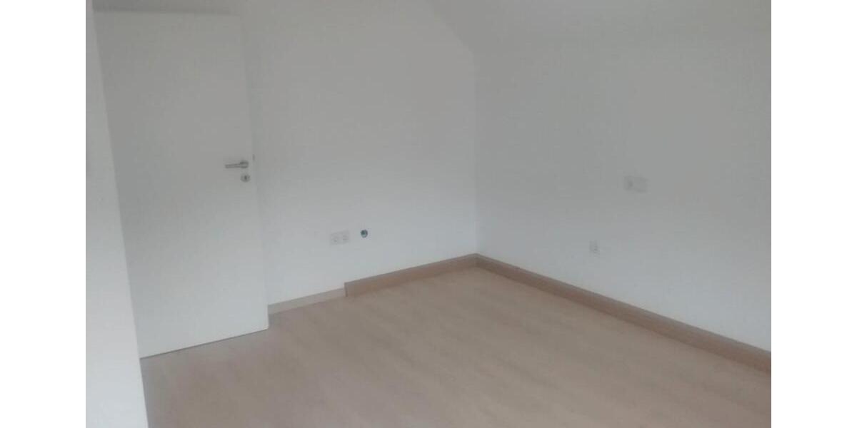 Dachgeschoßwohnung Wallenfels - 2 Zimmer, 51 m&sup2;, 320&euro; | Angebot:26035514