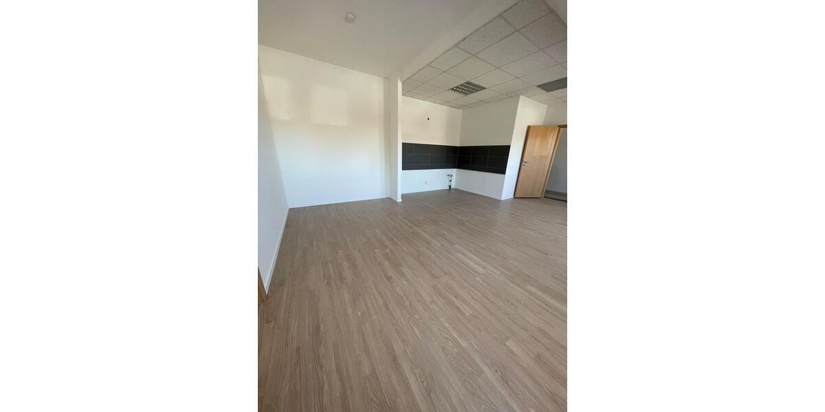Dachgeschoßwohnung Gotha - 2 Zimmer, 51 m&sup2;, 380&euro; | Angebot:26444048