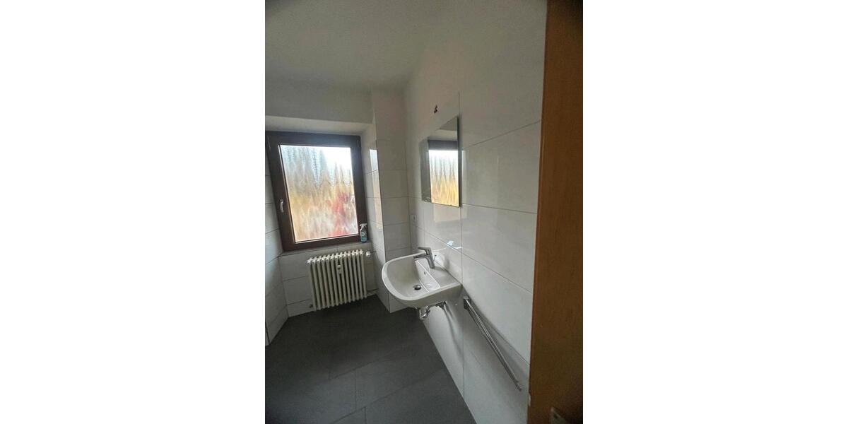 Erdgeschoßwohnung Waldshut-Tiengen Tiengen - 3 Zimmer, 98 m&sup2;, 700&euro; | Angebot:24770891