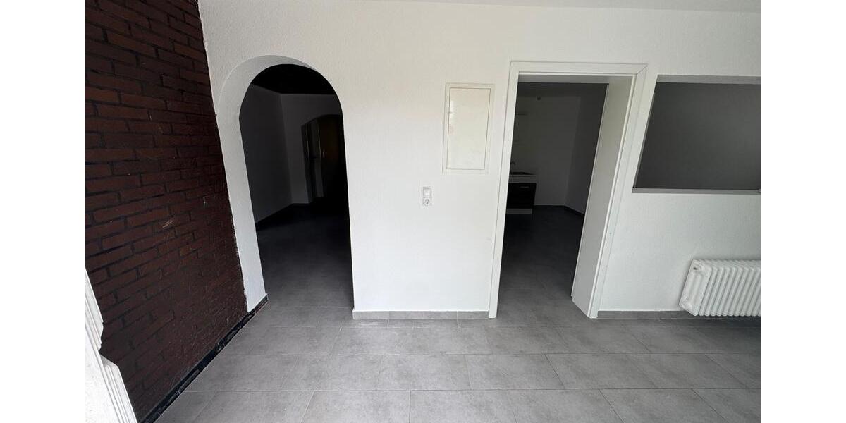 Etagenwohnung Saterland - 4 Zimmer, 150 m&sup2;, 1.000&euro; | Angebot:25351474