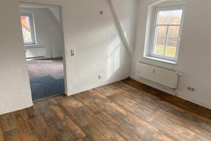 Wohnung Nossen - 2 Zimmer, 52 m&sup2;, 280&euro; | Angebot:25975235