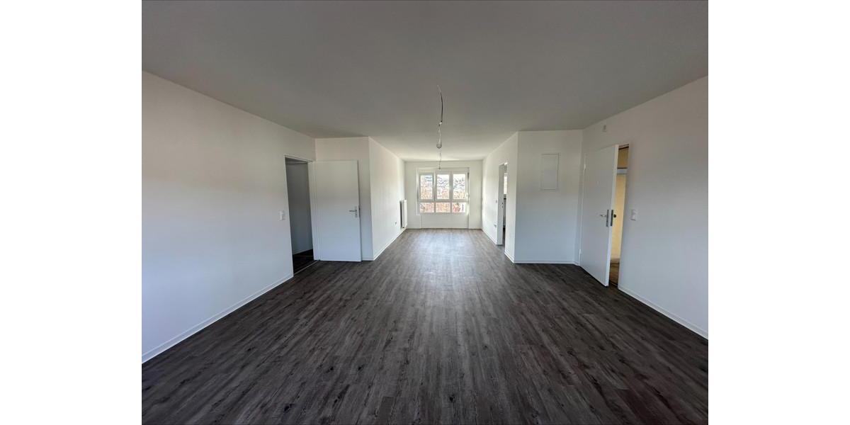 EG 3 Zimmer ab Januar (frisch saniert) 3 zimmer