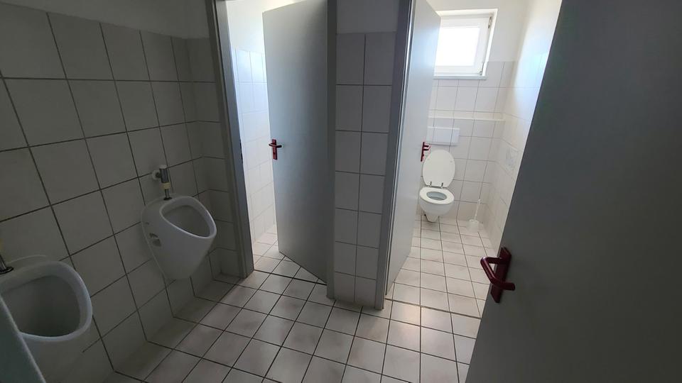 Erdgeschoßwohnung Ohrdruf - 3 Zimmer, 125 m&sup2;, 600&euro; | Angebot:26547482