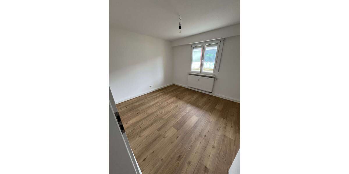 Etagenwohnung Göppingen - 3 Zimmer, 74 m&sup2;, 700&euro; | Angebot:27005003