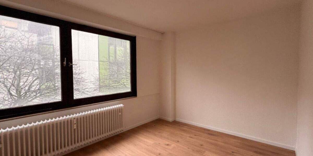Zimmer Wuppertal Elberfeld - 2 Zimmer, 73 m&sup2;, 750&euro; | Angebot:25708261