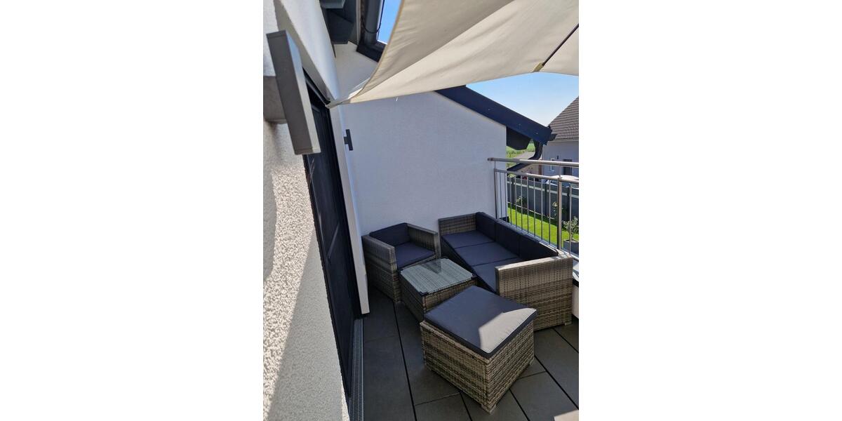 Stilvolle 2-Raum-DG-Wohnung mit Innenausstattung mit Ba 2 zimmer