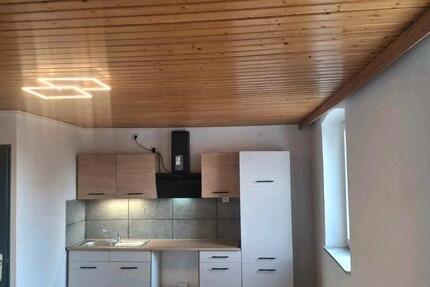 Wohnung Teublitz - 7 Zimmer, 140 m&sup2;, 1.300&euro; | Angebot:27591986