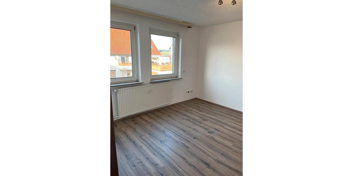 Erdgeschoßwohnung Bad Hersfeld - 3.5 Zimmer, 76 m&sup2;, 800&euro; | Angebot:26433817